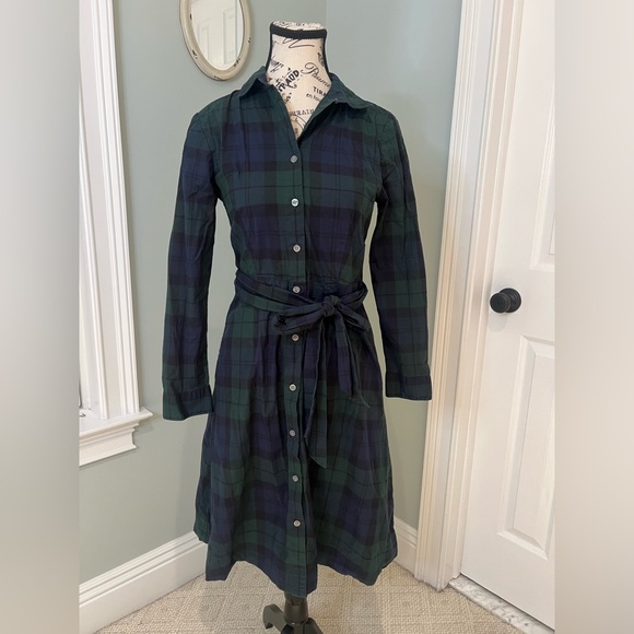 J. Crew Dresses & Skirts - J.Crew long-sleeve tie-waist shirtdress | Green - Navy & Black plaid  | Size 2 |